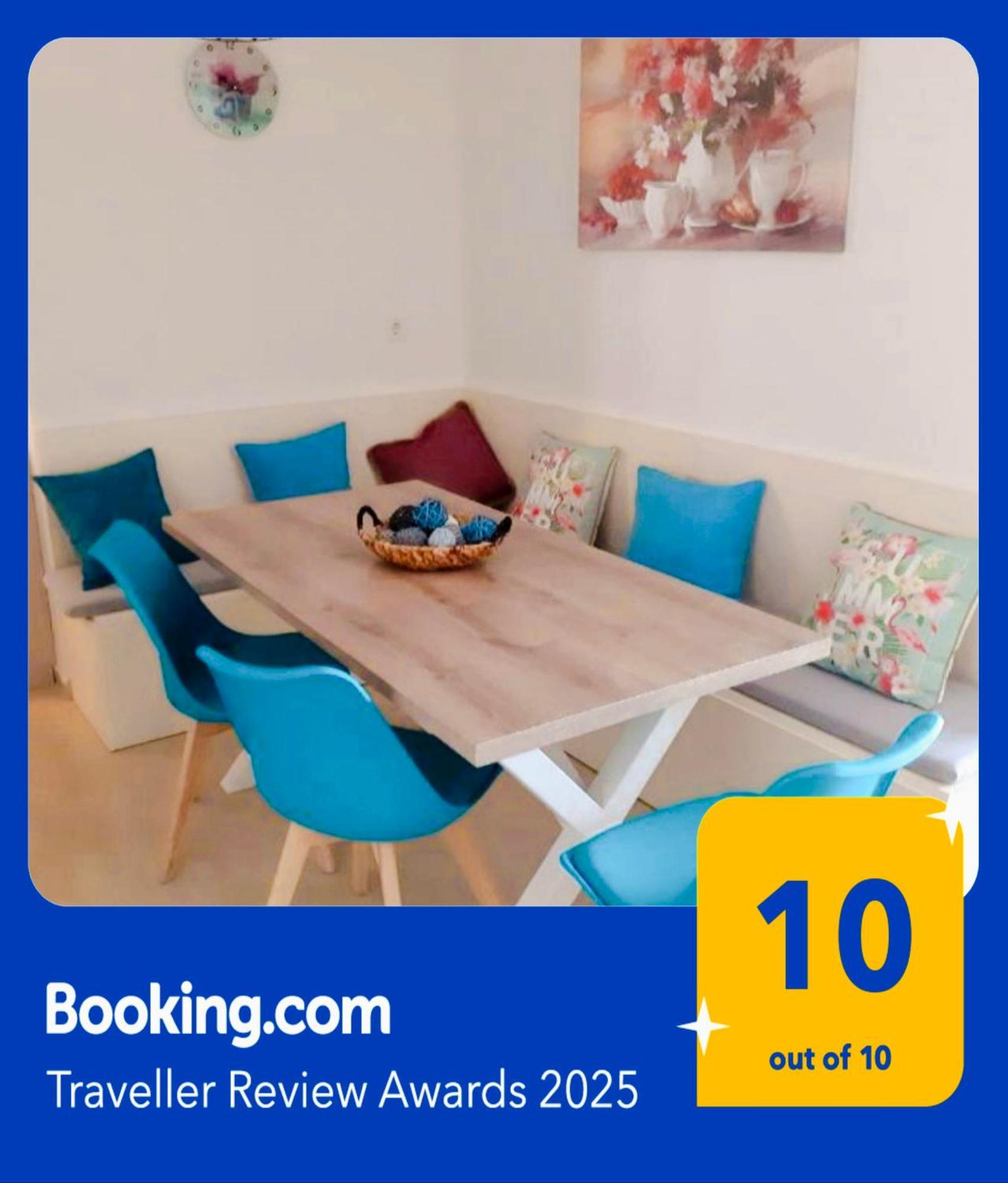 Central Apartment Near The Beach With Huge Private Terrace Loutráki Dış mekan fotoğraf